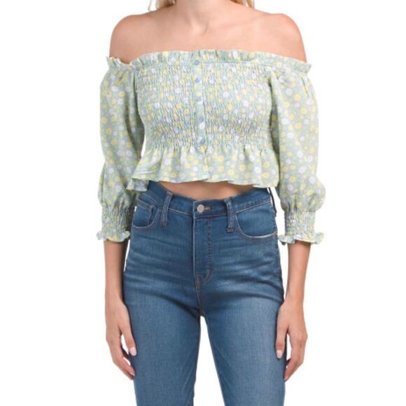 NWOT LOVE TREE Off The Shoulder Button Ditsy Print Top - Picture 1 of 13